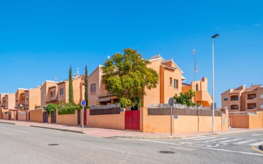 Nydelig leiliget med stor terrasse i Altos del Sol