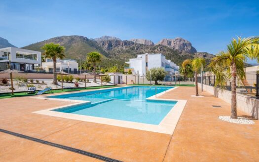 Resalg – Moderne hjørnerekkehus fra 2019 med nydelig utsikt