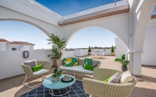 Marella Garden – Terraced house with garden and roof terrace