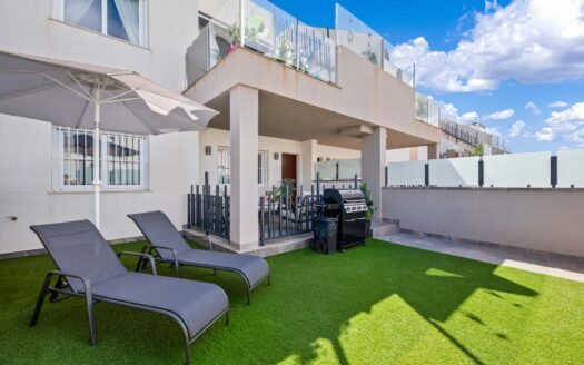 Moderno apartamento frente a la piscina en el popular Sol Park