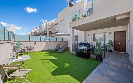 Moderno apartamento frente a la piscina en el popular Sol Park