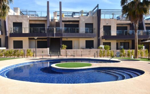 Modern top and corner apartment with roof terrace
