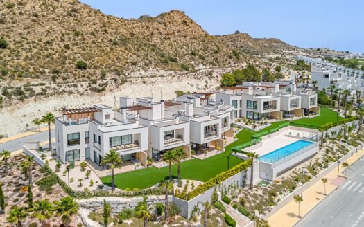 Exclusive Apartment by Beautiful Golf Course near Alicante