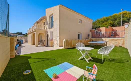 Villa con mucho que ofrecer y dos unidades residenciales en la hermosa La Nucía