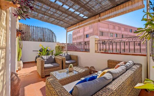 Uniek zonnig penthouse in het hart van de stad Alicante.
